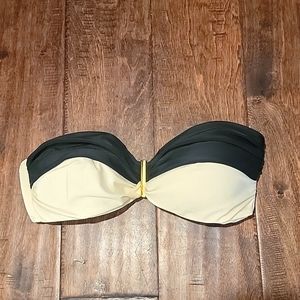 Strapless bikini top